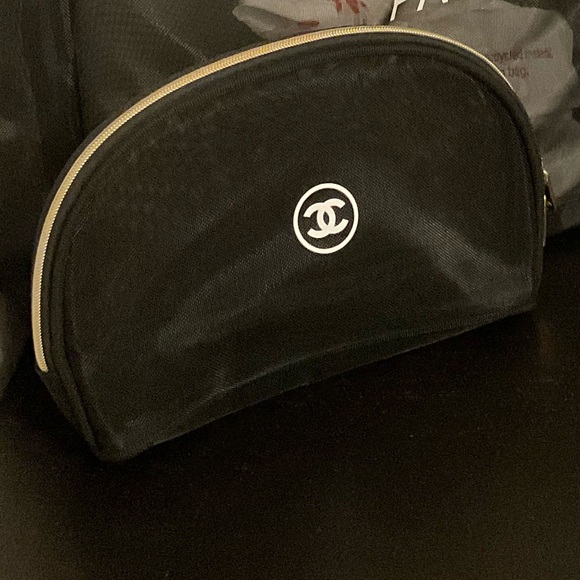 NIP CHANEL Beauty Mesh Tote Bag & Makeup Pouch Set of 2 - Picture 3 of 3